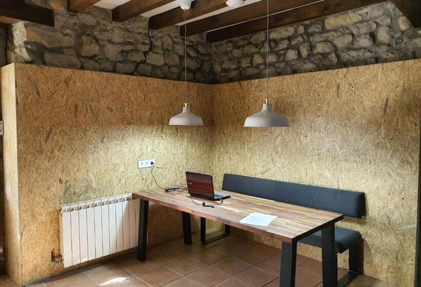 هاستل Posada San Tirso