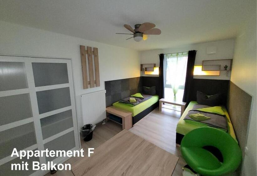 Appartementhaus Am Kornfeld   10 Apartments, 40 Betten, Raucher Balkon, Waschraum