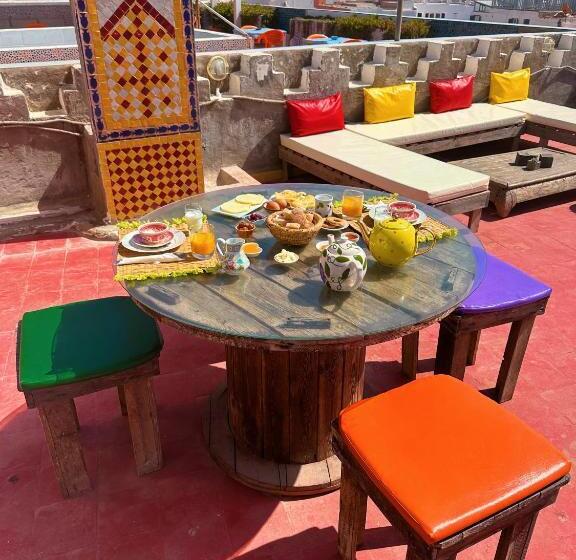 تختخواب و صبحانه Les Terrasses D Essaouira   Yoga Studio