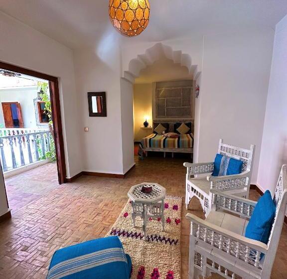 تختخواب و صبحانه Les Terrasses D Essaouira   Yoga Studio