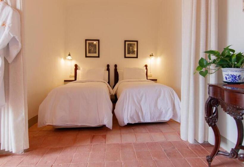 مبيت وإفطار Casa Bascara