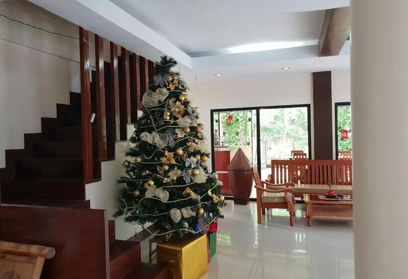 تختخواب و صبحانه Diakopes Inn