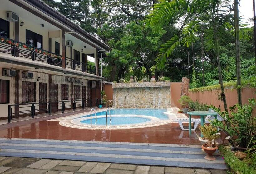 تختخواب و صبحانه Diakopes Inn