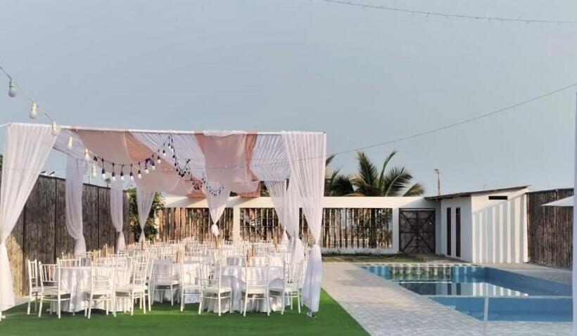 تختخواب و صبحانه Hospedaje & Casa Playa Aurora