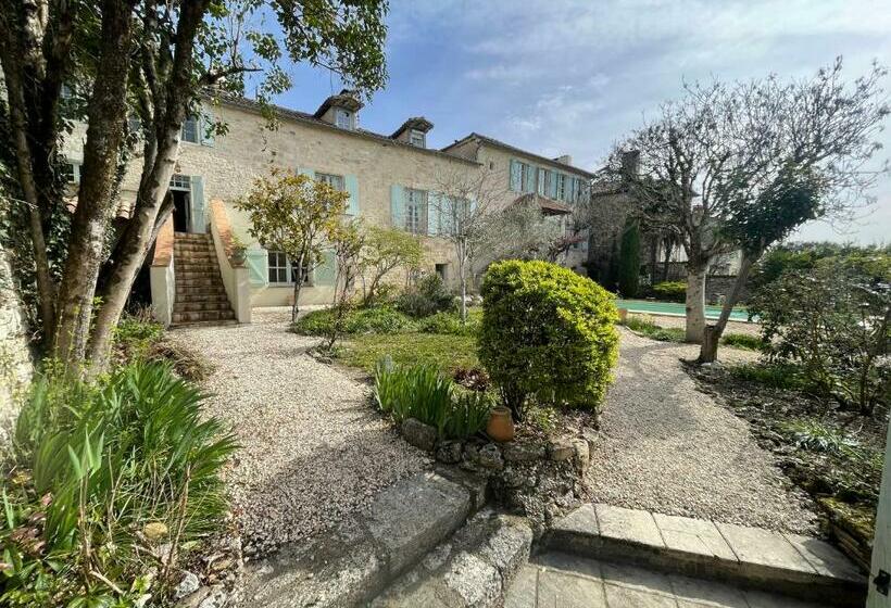 צימר Le Barry, South France, Avec Piscine