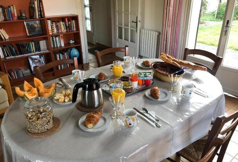 مبيت وإفطار Le Clos Fleuri   Chambres D Hôtes