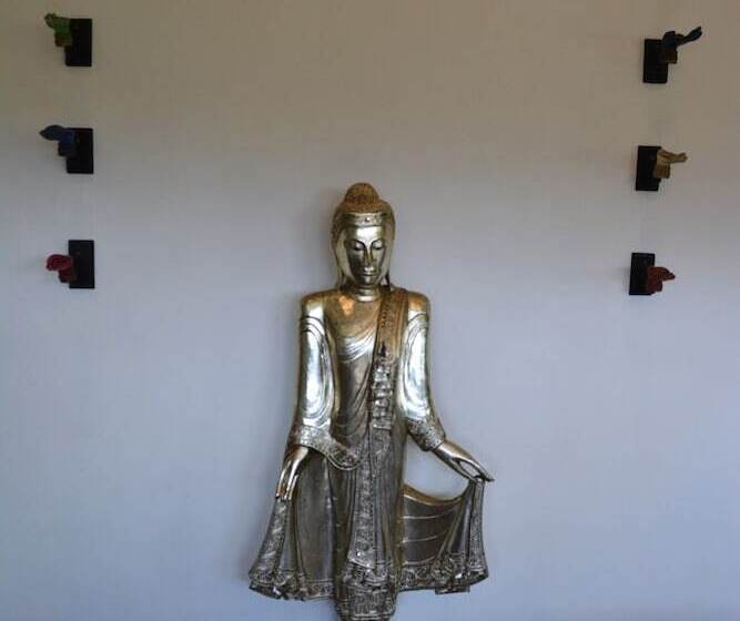 ベッドアンドブレックファースト Palazzo Del Valle, Alojamiento Y Desayuno