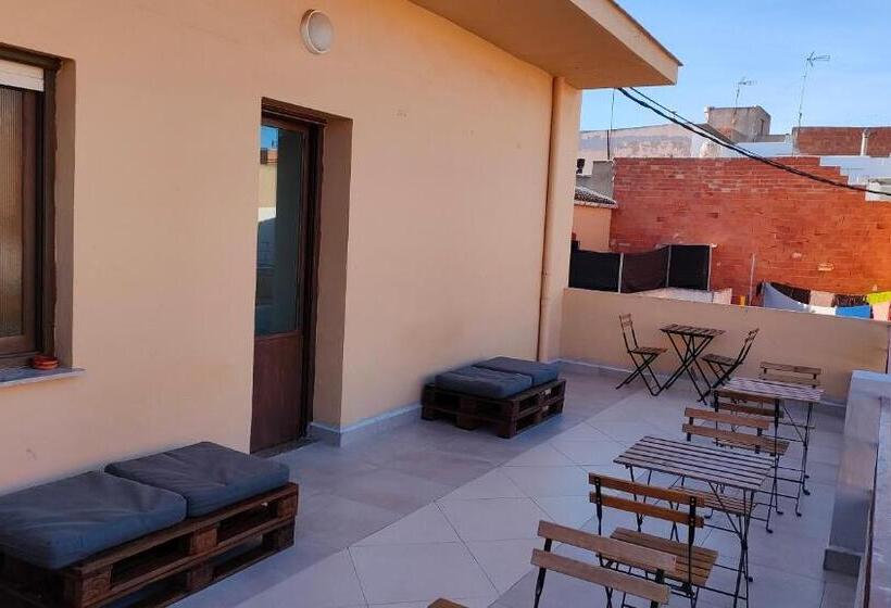 Bed and Breakfast Pensión Benavente Ap 7 3min Coche Playa 5 Min Self Check In 24h