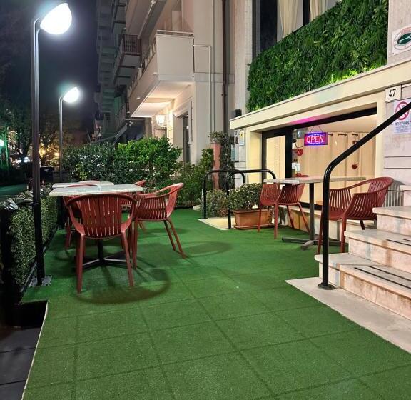 تختخواب و صبحانه Sylva