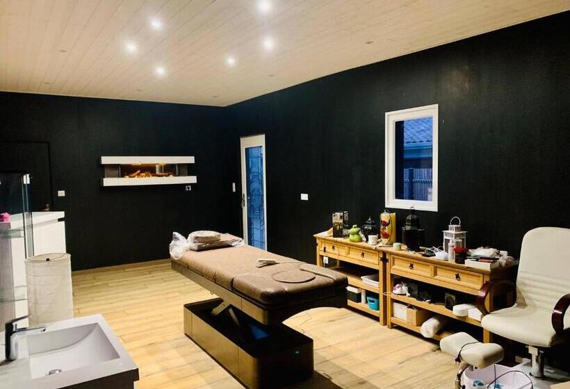 민박 Time Stops Here At Home