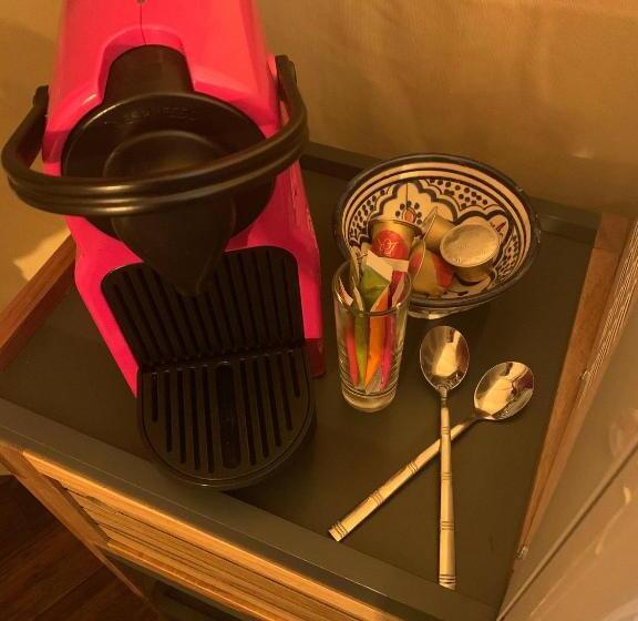 민박 Time Stops Here At Home