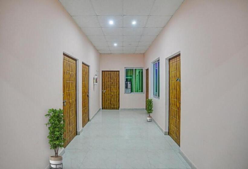 Flagship Hotel Status