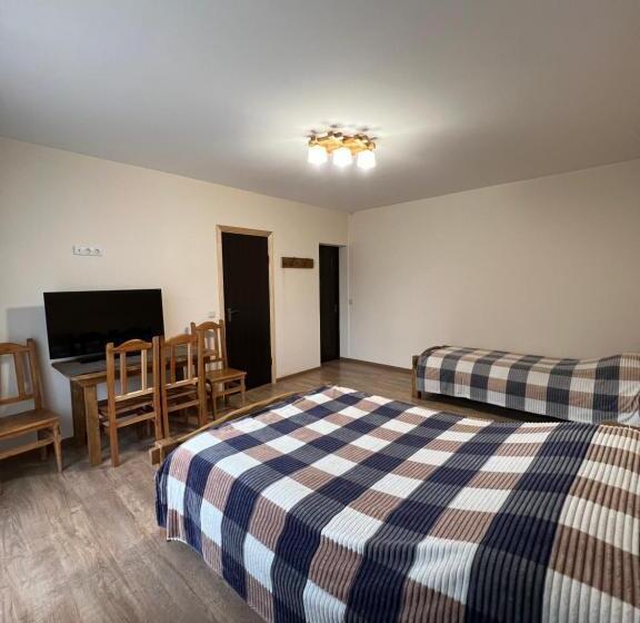 Hotel кам яний двір