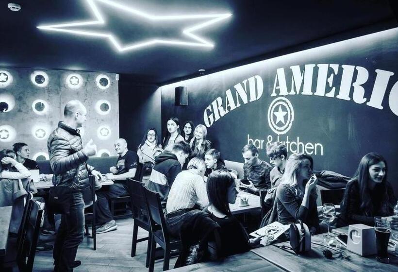 هتل сейф: міні готель 24х7