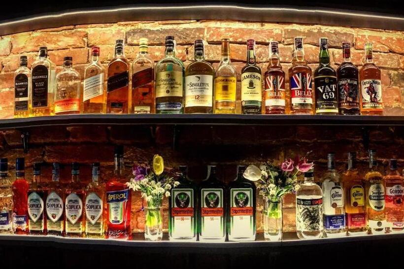 هتل сейф: міні готель 24х7