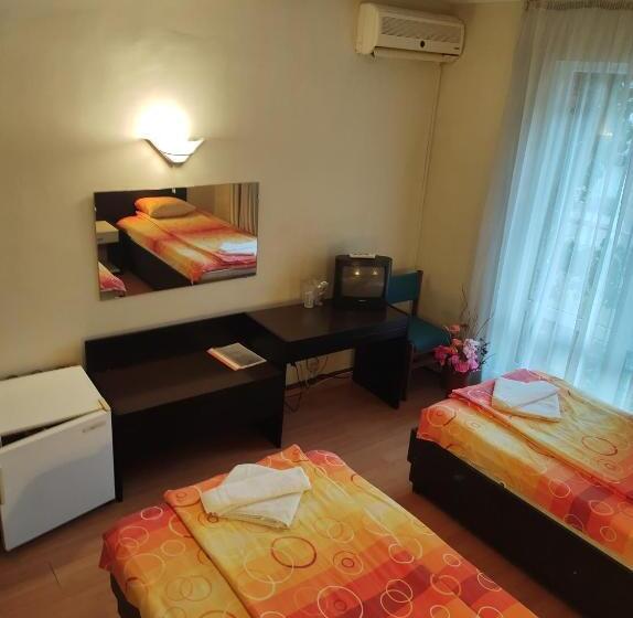 ホテル хотел русалка