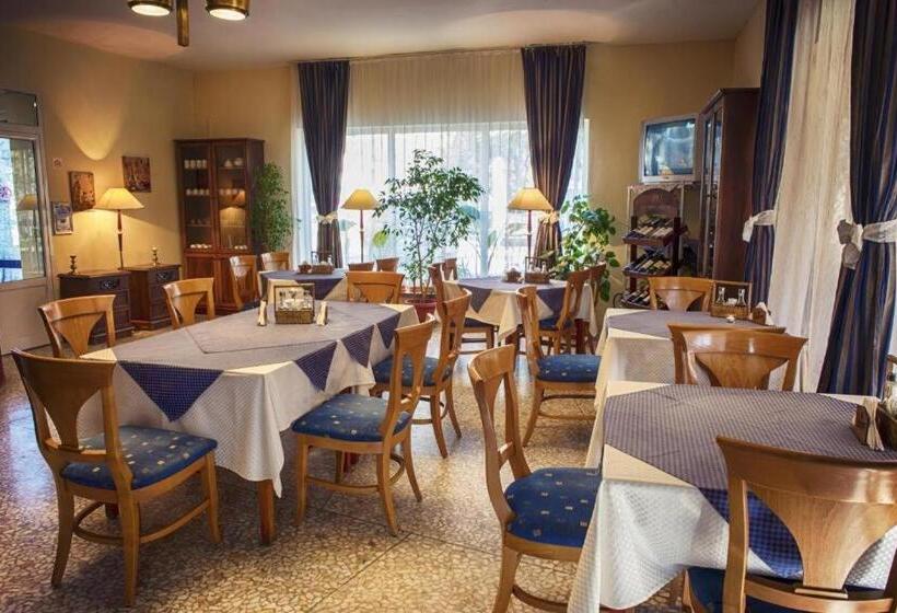 ホテル хотел русалка