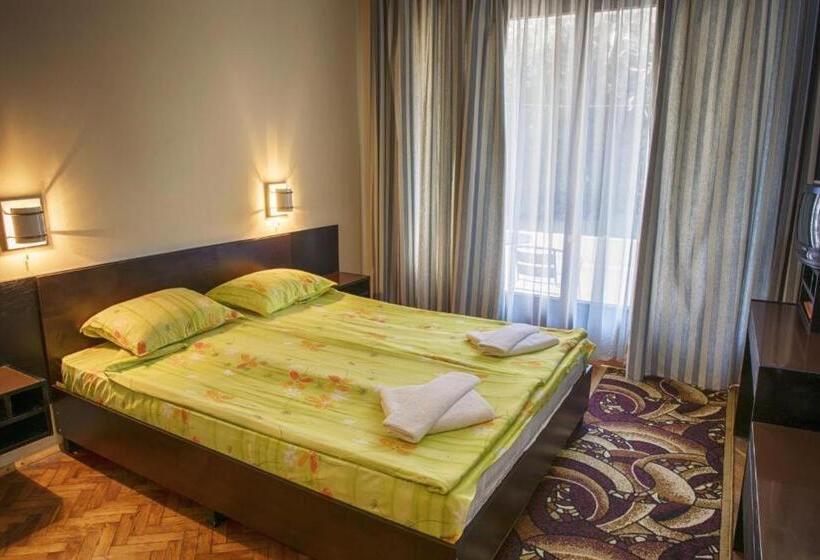 ホテル хотел русалка