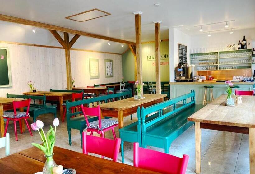 Отель Bike Lodge Spessart