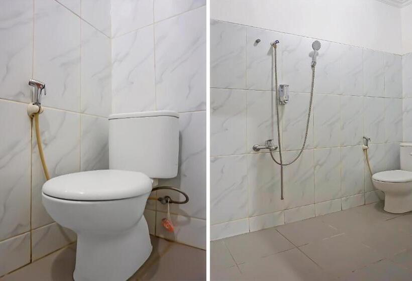 בית מלון כפרי Capital O 92134 Bogor Guest House Syariah