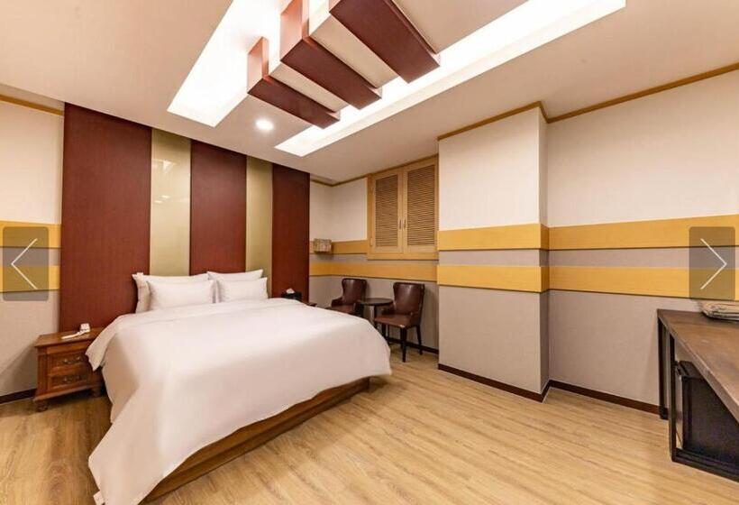 فندق Cheonan Star