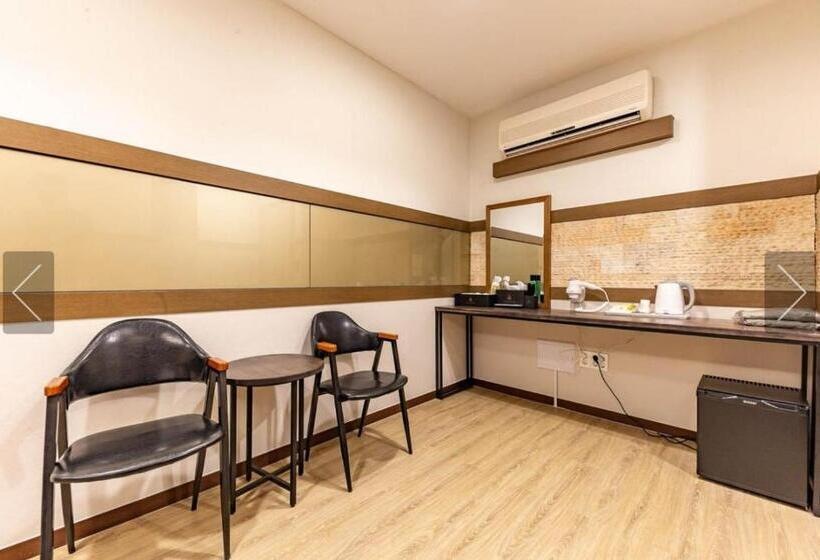 فندق Cheonan Star