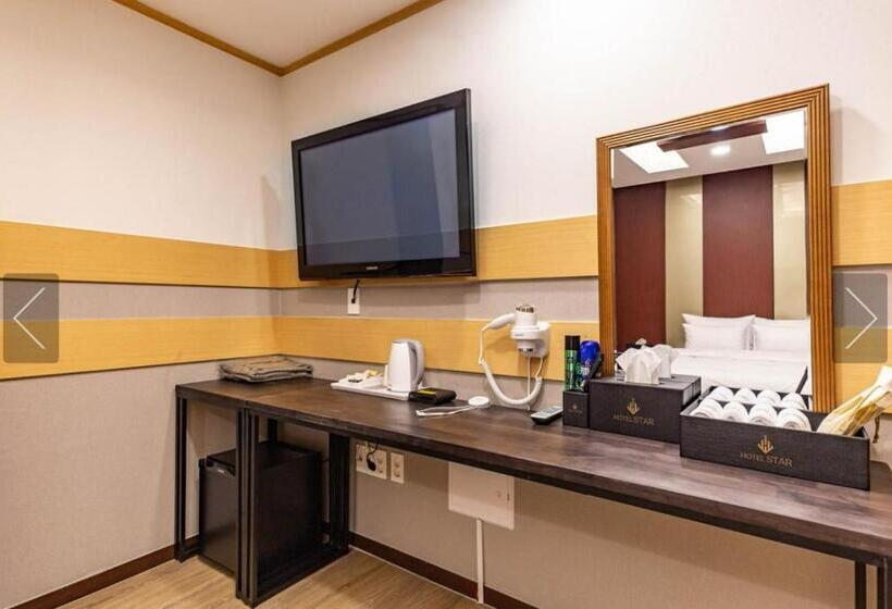 فندق Cheonan Star