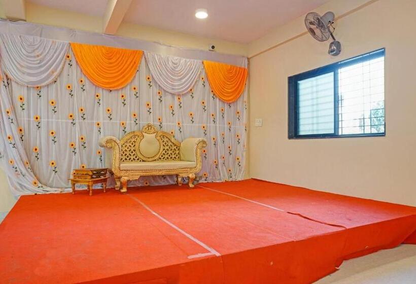 בית מלון כפרי Collection O Rahul Executive & Lodging