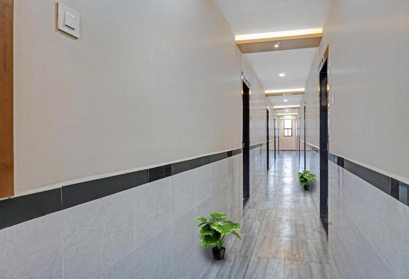 בית מלון כפרי Collection O Rahul Executive & Lodging