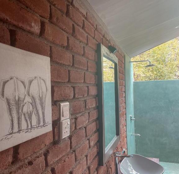 ホテル Gabaa Resort & Spa   Habarana