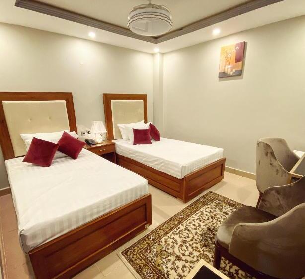 Grand Luxury Hotel Multan