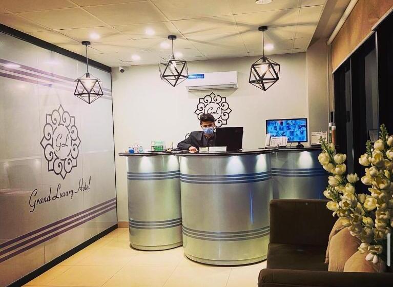Grand Luxury Hotel Multan