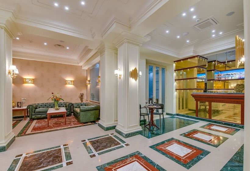 Отель La Paloma Blanca