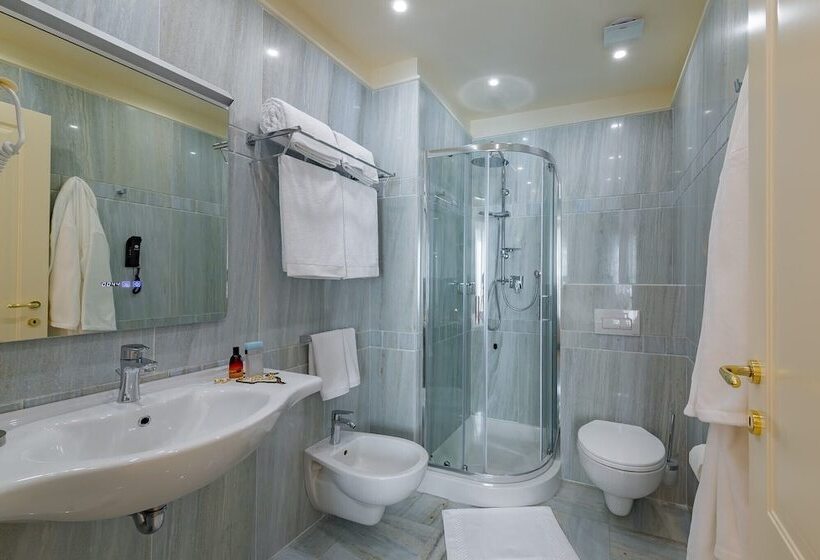 هتل La Paloma Blanca