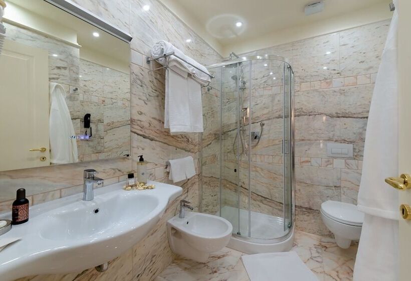 Отель La Paloma Blanca