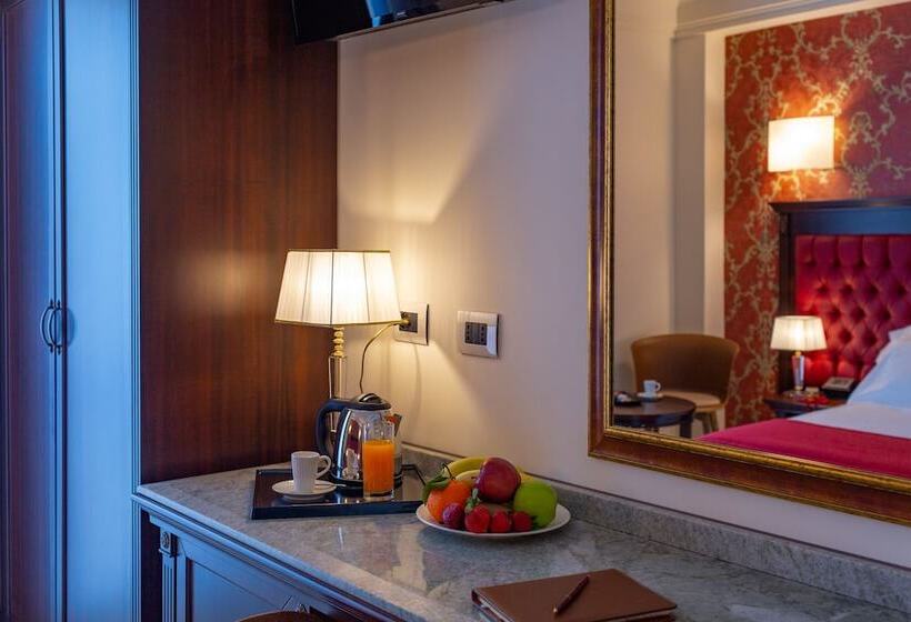 Отель La Paloma Blanca