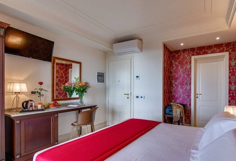 هتل La Paloma Blanca