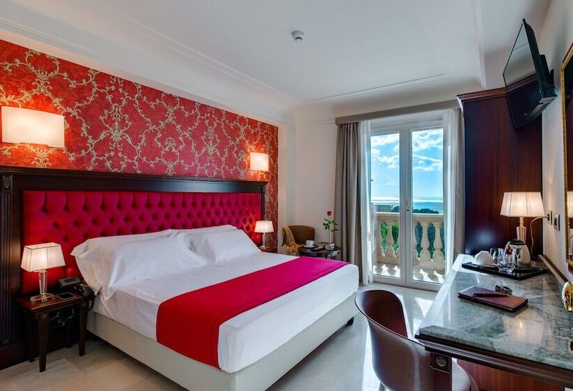 Отель La Paloma Blanca