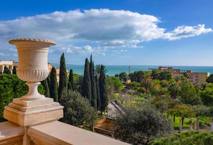 Отель La Paloma Blanca