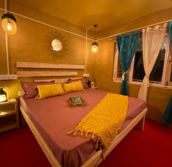 בית מלון כפרי Mud Stays