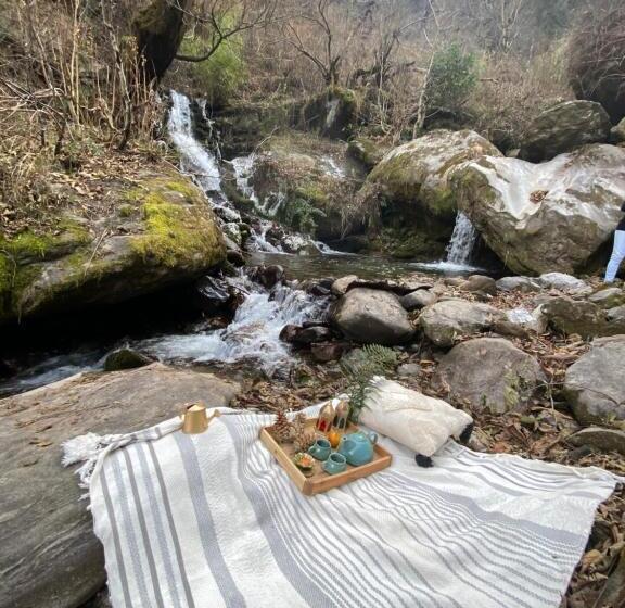 בית מלון כפרי Mud Stays