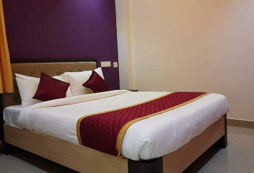 Отель Naadi Stayinn Premium Rooms