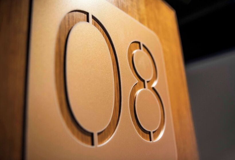 Отель Nightcap At Empire