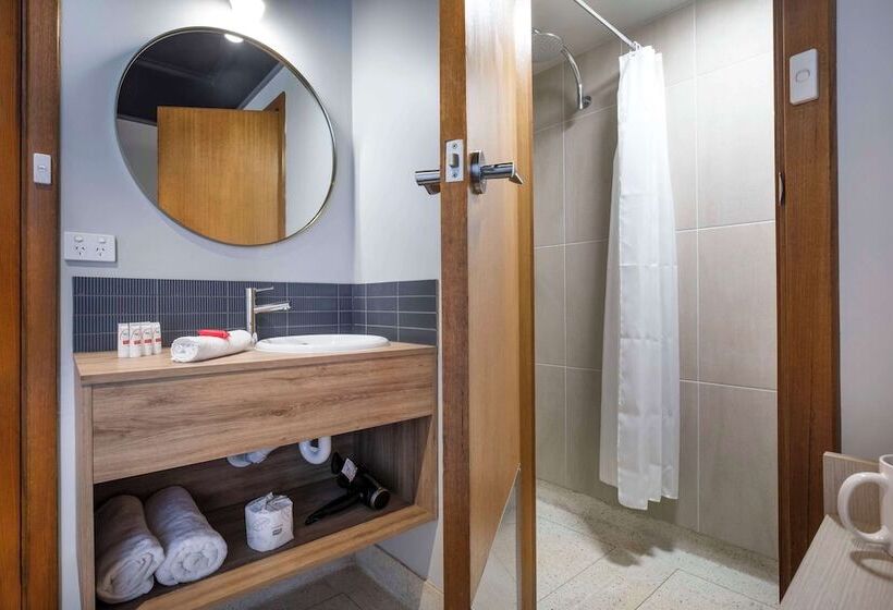 هتل Nightcap At Empire