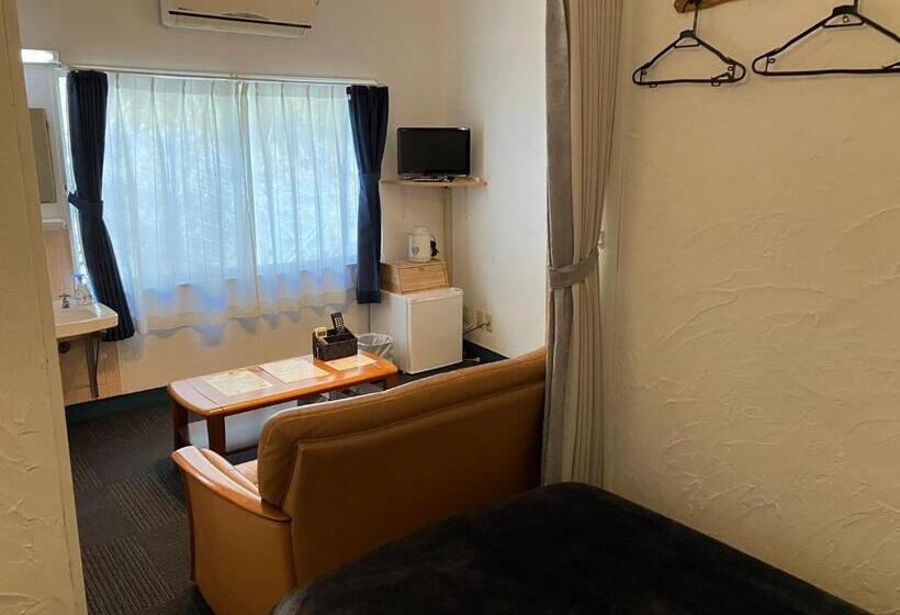 فندق Oninosanpomichi