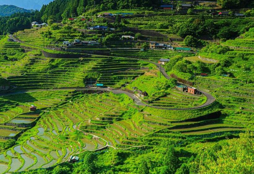 فندق Oninosanpomichi