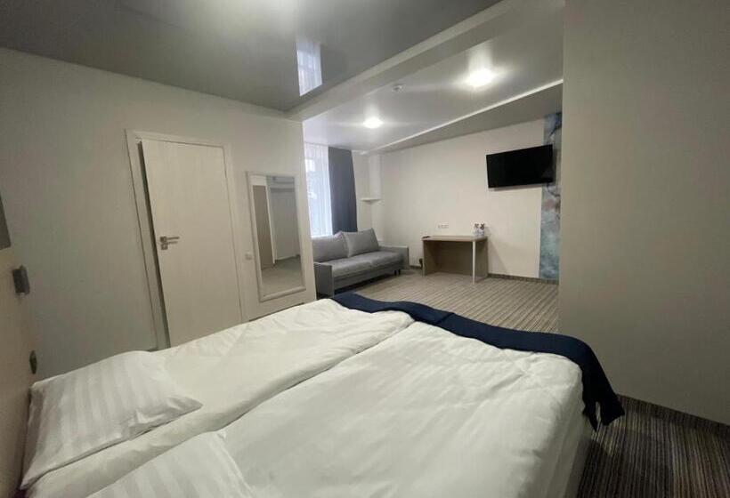 בית מלון כפרי Optima Collection Nizhyn