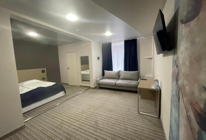 בית מלון כפרי Optima Collection Nizhyn