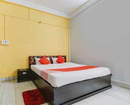 فندق Oyo 91173 Unique Restaurant & Gust House Kharkhoda Sonipat Haryana