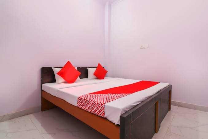 فندق Oyo 91173 Unique Restaurant & Gust House Kharkhoda Sonipat Haryana